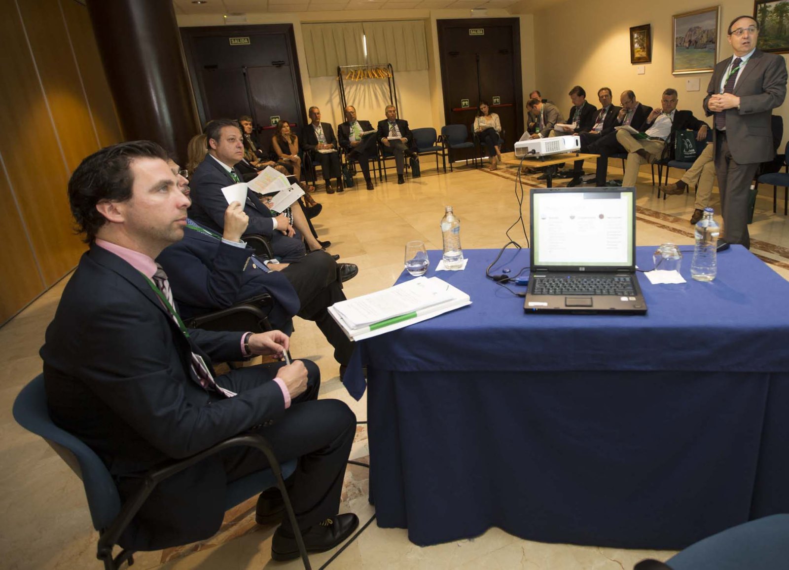 RETOS INSTITUCIONALES