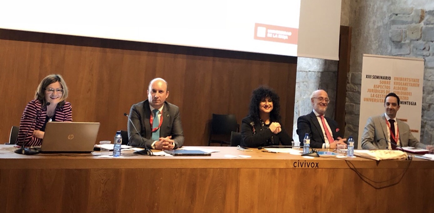 Bibliotecas y contratos públicos