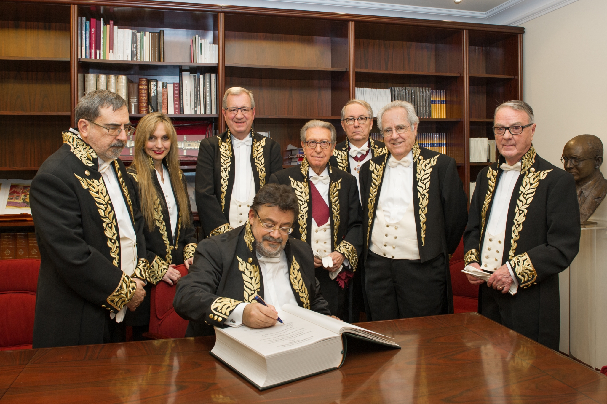 Los contables quieren salvar el mundo