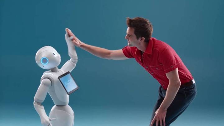 Estimado Sr. Alcalde: nuestro robot afirma que su ayuntamiento está comprando muy caro