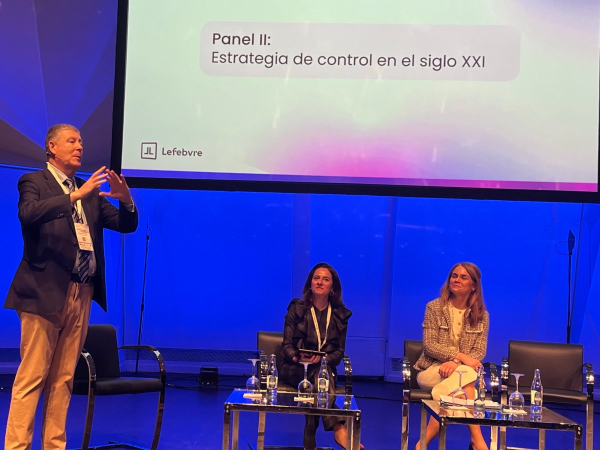 Una estrategia diferente del control y de la&nbsp;supervisión